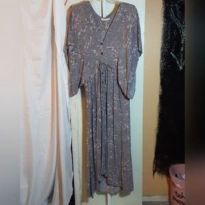 Olivaceous Button Front Kimona Sleeve Maxi Dress Size S